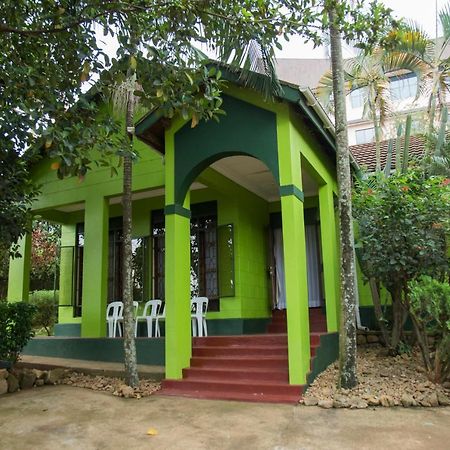 The Greenhouse Kampala Esterno foto